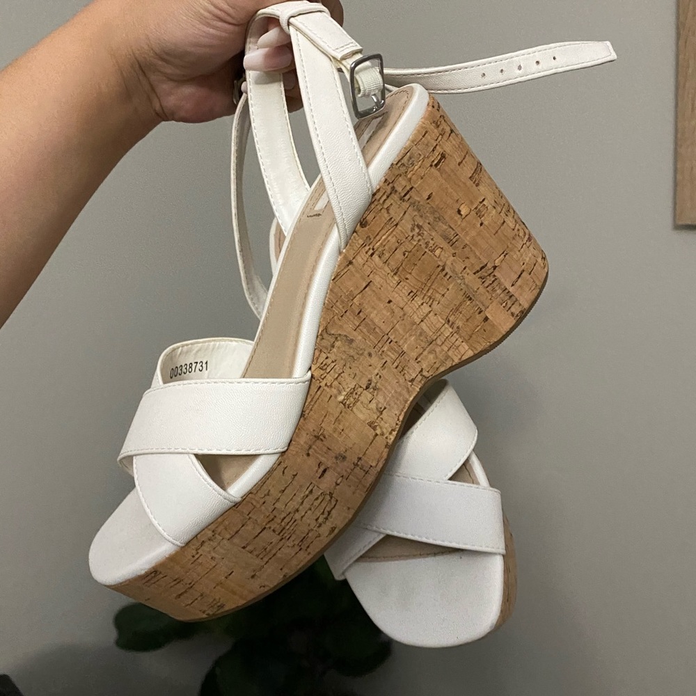 White Platforms - Picture 2 of 3